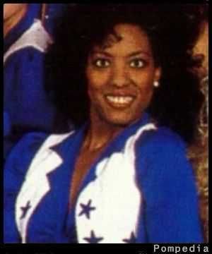 File:Dallas Cowboys Kourtney Mitchell 1990 Y2.jpg