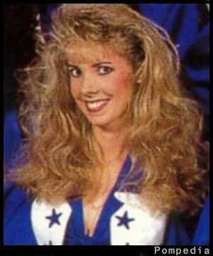 File:Dallas Cowboys Shelly Roper 1990 Y2.jpg