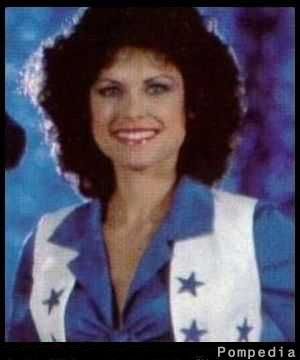 File:Dallas Cowboys Jeanne Monfort 1981 Y3.jpg